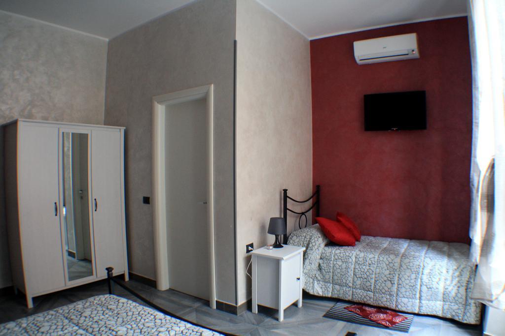 A Due Passi Dal Porto Hotel Civitavecchia Kültér fotó