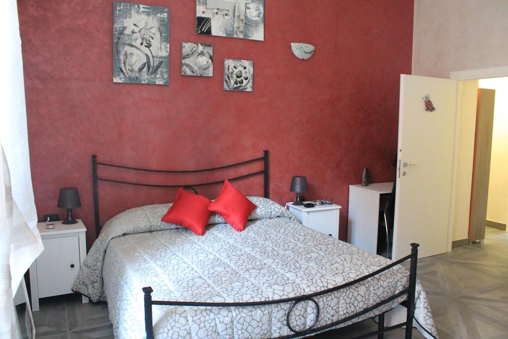 A Due Passi Dal Porto Hotel Civitavecchia Kültér fotó