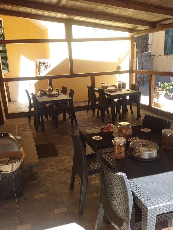 A Due Passi Dal Porto Hotel Civitavecchia Kültér fotó