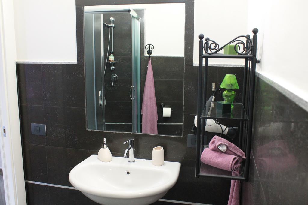A Due Passi Dal Porto Hotel Civitavecchia Kültér fotó