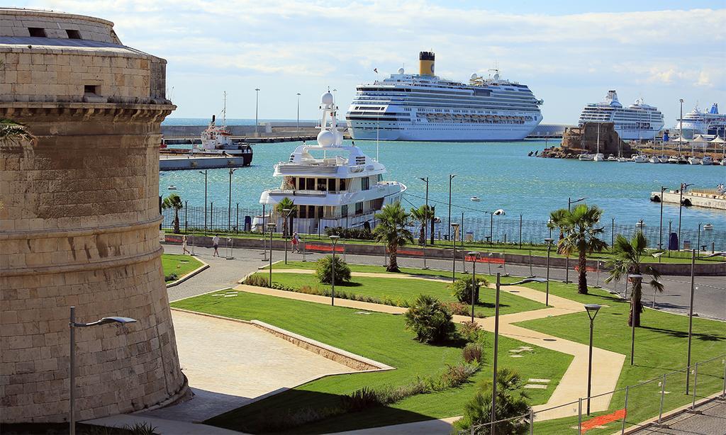 A Due Passi Dal Porto Hotel Civitavecchia Kültér fotó